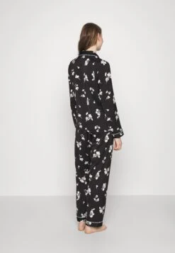 Anna Field Set - Pyjama - Black/Offwhite 10 Anna Field Set - Pyjama - Black/Offwhite -Anna Field Boutique 2100c15e3f744e0c9b0ed144b4c79831
