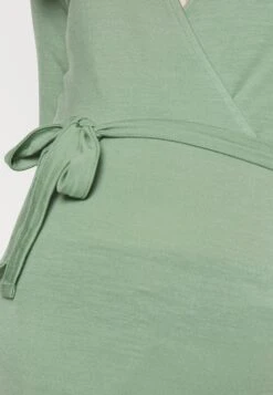 Mamalicious Mlcaylee Tess - T-Shirt Basique - Light Green -Anna Field Boutique 413f3b4bada9489e96f26e5110bff3fe