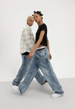 YOURTURN Baggy Jeans Unisex - Jean Boyfriend - Dark Blue Denim 10 YOURTURN Baggy Jeans Unisex - Jean Boyfriend - Dark Blue Denim -Anna Field Boutique 47039cf62e0e4223bb19b517ea683054