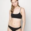 Anna Field 7 Pack - Slip - Black 2 Anna Field 7 Pack - Slip - Black -Anna Field Boutique 49008efe5ae34c07b9429bcd1cd8046a