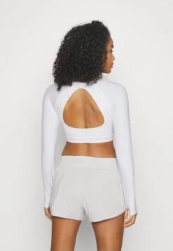 Nike Performance Bra Crop - T-Shirt À Manches Longues - White/Black 10 Nike Performance Bra Crop - T-Shirt À Manches Longues - White/Black -Anna Field Boutique 6420ebc4c0dd4c7f89782478790003ea