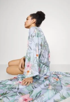 Anna Field Floral Robe - Peignoir - Blue 11 Anna Field Floral Robe - Peignoir - Blue -Anna Field Boutique 6d0f4ed8dd7d41149e200bef4940c5e6