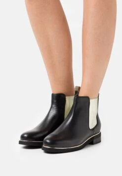 Les Tropéziennes Par M Belarbi Micky - Boots À Talons - Noir/Or -Anna Field Boutique 6f4e8e7070ed4e7cb32147cb2d1c9751