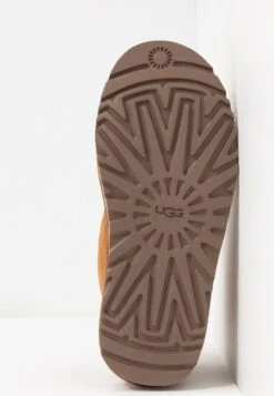 Ugg Neumel - Boots À Talons - Chestnut -Anna Field Boutique 70969a2ac1944a81a2eeb360eb7eeb28