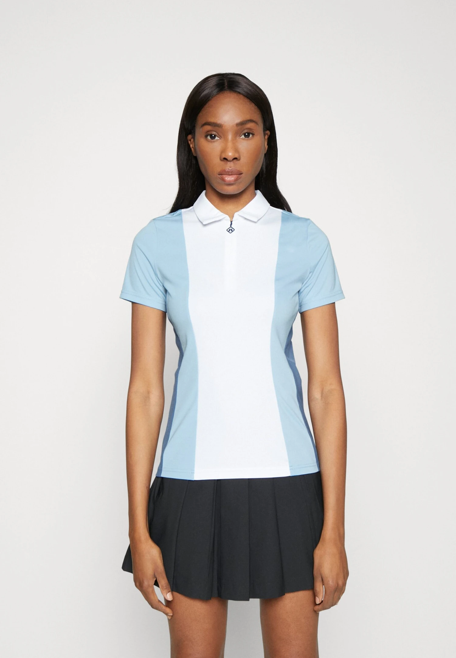 Evelina - Polo - Airy Blue 3 Evelina - Polo - Airy Blue