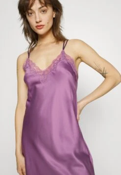 Anna Field Chemise De Nuit / Nuisette - Pink 12 Anna Field Chemise De Nuit / Nuisette - Pink -Anna Field Boutique aca2fd6bdc2944f8b8180f1cb25b16ea