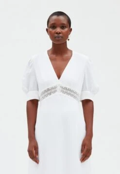 CLAUDIE PIERLOT Rivage - Robe De Jour - Blanc -Anna Field Boutique ae85b7be3063478098d040a4e8fed25a