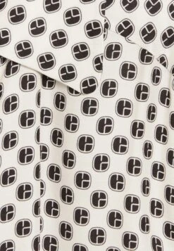 CLAUDIE PIERLOT Rixiemonogramme - Robe Chemise - Print Clair 13 CLAUDIE PIERLOT Rixiemonogramme - Robe Chemise - Print Clair -Anna Field Boutique bfee46d80aa249bfb397808a5dc83a8f