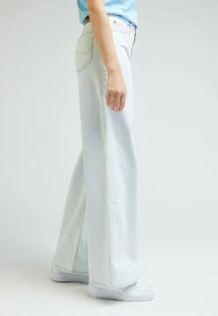 Lee Stella A Line - Jean Flare - Brisk Air 9 Lee Stella A Line - Jean Flare - Brisk Air -Anna Field Boutique c38db3265a4742deadc746e9cd574c46