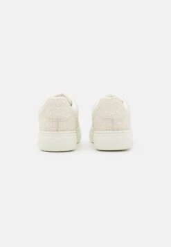 Baskets Basses - Off-White -Anna Field Boutique d3b67d0bf0f5472984c10fecfec1cafd
