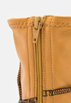 Miista Lois Boots - Bottes - Beige 13 Miista Lois Boots - Bottes - Beige -Anna Field Boutique d6ee4c1e15de4a2daf048308cdae9761