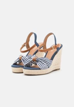 Anna Field Sandales À Talons Hauts - Dark Blue 10 Anna Field Sandales À Talons Hauts - Dark Blue -Anna Field Boutique e7db8cb773a848a8b386985d3d457554