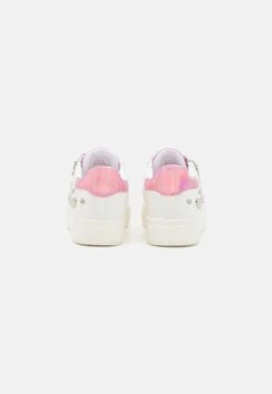 Barbie X Aldo Sneakers - Baskets Basses - Pink 11 Barbie X Aldo Sneakers - Baskets Basses - Pink -Anna Field Boutique ed25589f37b64dc393519b9d5a89030c