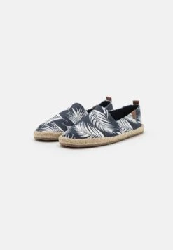 Pier One Unisex - Espadrilles - Dark Blue 9 Pier One Unisex - Espadrilles - Dark Blue -Anna Field Boutique fe40eb1d50de4376b1d212743e2d7bd5